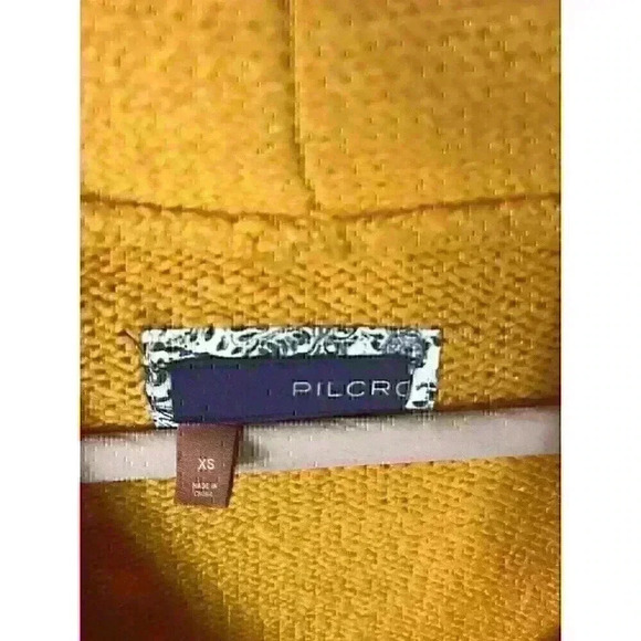 Pilcro Womens Size XS Yellow Long Sleeve Button Up Sweater Collared Oversized - Picture 3 of 6